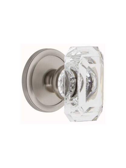 Grandeur Circulaire Rosette Door Set with Clear Crystal-Glass Baguette Knobs in Satin Nickel.